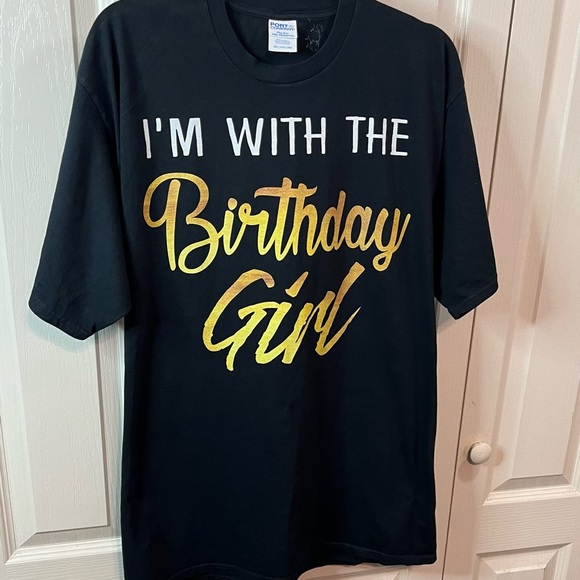I’m With The Birthday Girl T-shirt - Picture 4 of 7